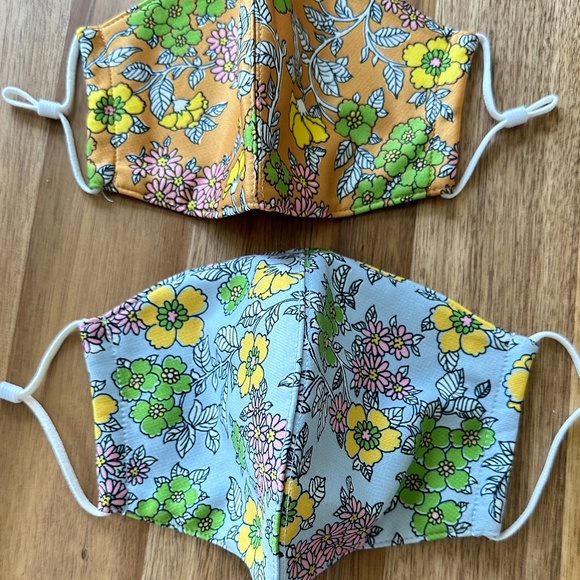 Tory Burch Bundle of 2 Masks NEW - Picture 2 of 3